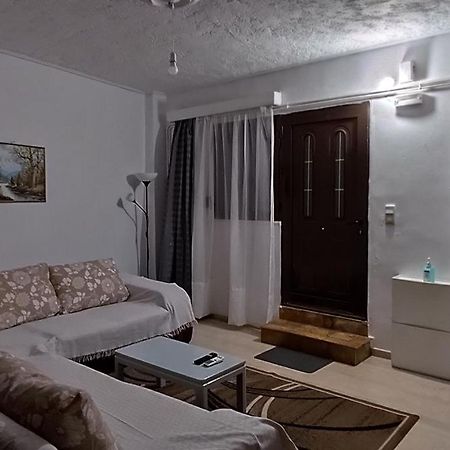 Ευρύχωρο Και Άνετο Διαμέρισμα Στην Ιτέα Joanna'S Apartment Kirra Екстериор снимка