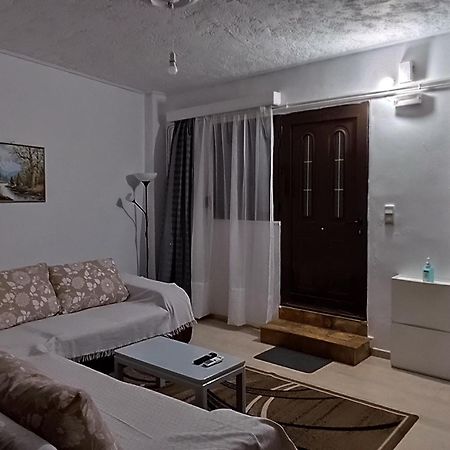 Ευρύχωρο Και Άνετο Διαμέρισμα Στην Ιτέα Joanna'S Apartment Kirra Екстериор снимка