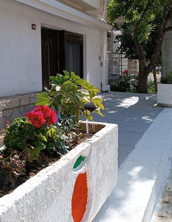 Ευρύχωρο Και Άνετο Διαμέρισμα Στην Ιτέα Joanna'S Apartment Kirra Екстериор снимка